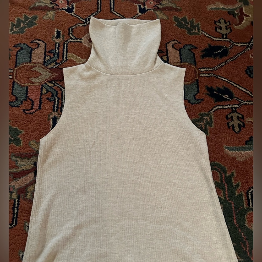 Zara Sleeveless Turtleneck Size M